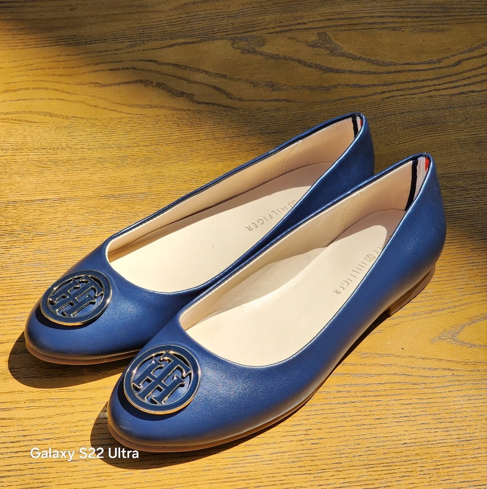 Tommy Hilfiger Women's Ganima Dark Blue Classic Ballet Flats Size 5.5 - Picture 3 of 7